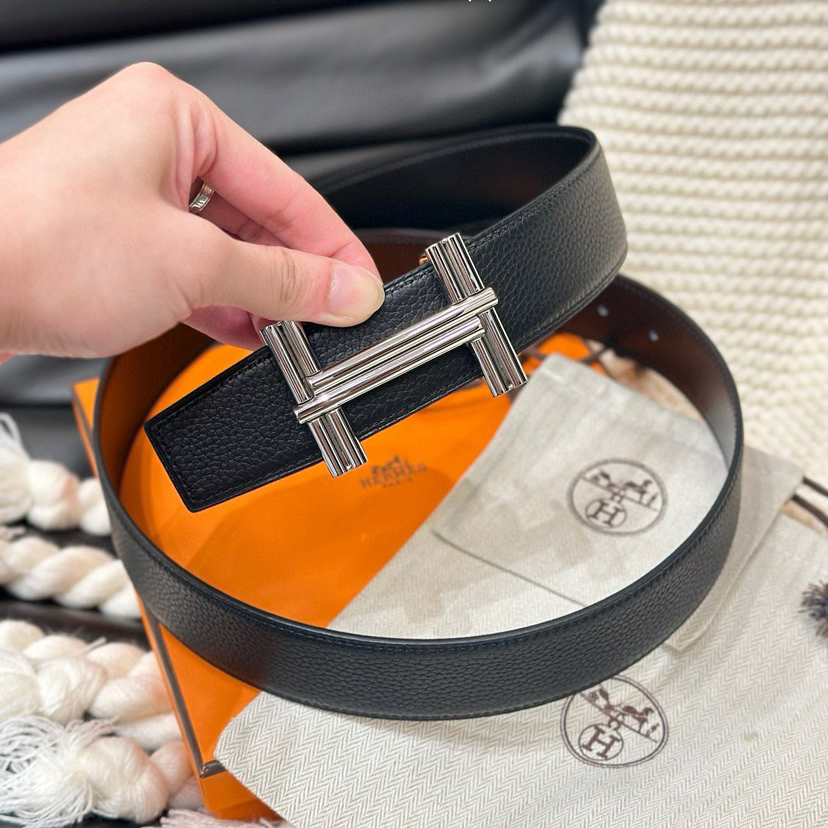 Hermes Leather It Has A Thick Touch, With Clear And Distinct Printed Patterns It Is A Fashionable And Classic Men's Belt A Designer Belt A Casual And Smooth Buckle Belt For Both Women And Men With A Width Of 3.8 Cm And With Box