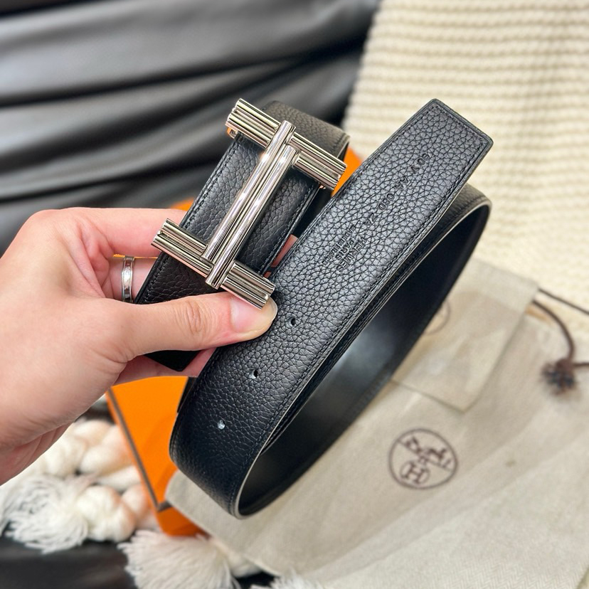 Hermes Leather It Has A Thick Touch, With Clear And Distinct Printed Patterns It Is A Fashionable And Classic Men's Belt A Designer Belt A Casual And Smooth Buckle Belt For Both Women And Men With A Width Of 3.8 Cm And With Box