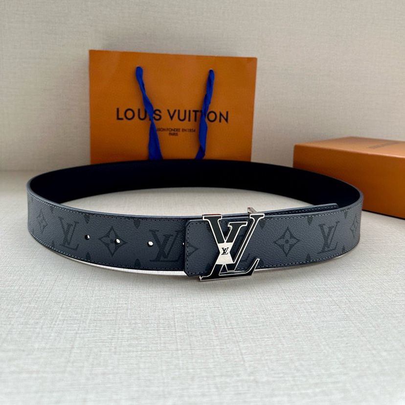 LV Leather It Has A Thick Touch, With Clear And Distinct Printed Patterns It Is A Fashionable And Classic Men's Belt A Designer Belt A Casual And Smooth Buckle Belt For Both Women And Men With A Width Of 4.0 Cm And With Box