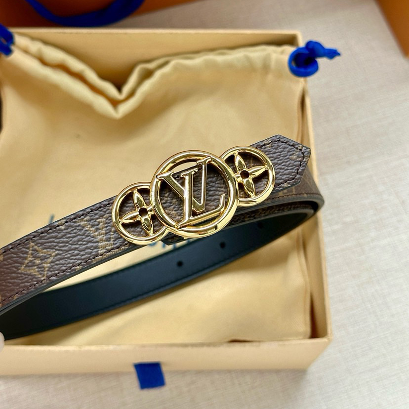 LV Trio Double-Sided Belt With Delicate Cowhide And A Central Metal Buckle Featuring Lv Circle Logo Monogram Floral Side Monogram Canvas Side Leather Metal Piece Lv Trio Buckle