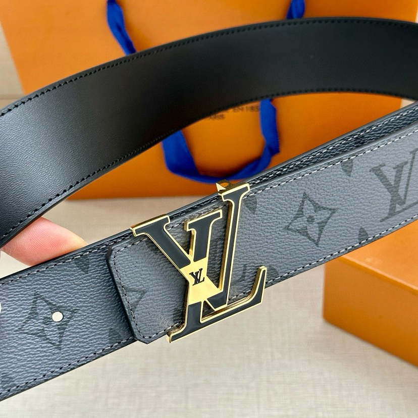 LV Leather It Has A Thick Touch, With Clear And Distinct Printed Patterns It Is A Fashionable And Classic Men's Belt A Designer Belt A Casual And Smooth Buckle Belt For Both Women And Men With A Width Of 4.0 Cm And With Box