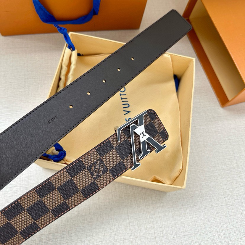 LV Leather It Has A Thick Touch, With Clear And Distinct Printed Patterns It Is A Fashionable And Classic Men's Belt A Designer Belt A Casual And Smooth Buckle Belt For Both Women And Men With A Width Of 4.0 Cm And With Box