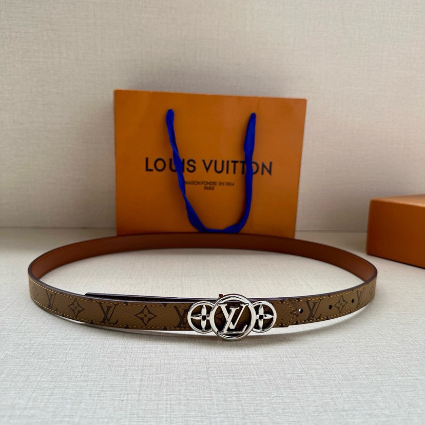 LV Trio Double-Sided Belt With Delicate Cowhide And A Central Metal Buckle Featuring Lv Circle Logo Monogram Floral Side Monogram Canvas Side Leather Metal Piece Lv Trio Buckle