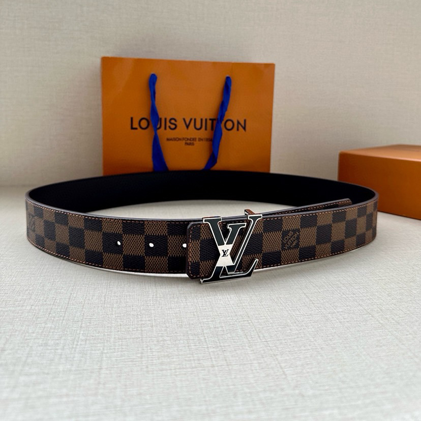 LV Leather It Has A Thick Touch, With Clear And Distinct Printed Patterns It Is A Fashionable And Classic Men's Belt A Designer Belt A Casual And Smooth Buckle Belt For Both Women And Men With A Width Of 4.0 Cm And With Box