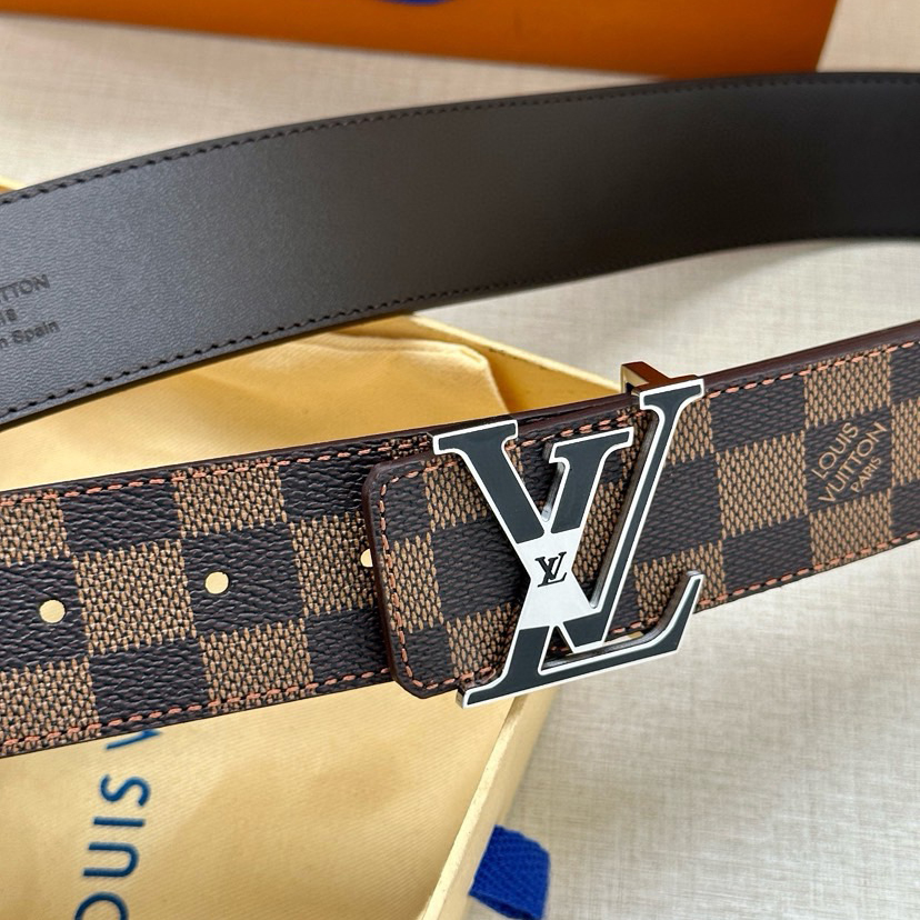 LV Leather It Has A Thick Touch, With Clear And Distinct Printed Patterns It Is A Fashionable And Classic Men's Belt A Designer Belt A Casual And Smooth Buckle Belt For Both Women And Men With A Width Of 4.0 Cm And With Box