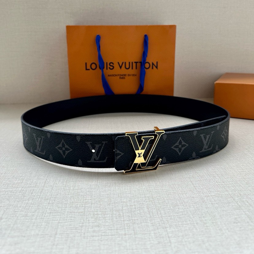 LV Leather It Has A Thick Touch, With Clear And Distinct Printed Patterns It Is A Fashionable And Classic Men's Belt A Designer Belt A Casual And Smooth Buckle Belt For Both Women And Men With A Width Of 4.0 Cm And With Box