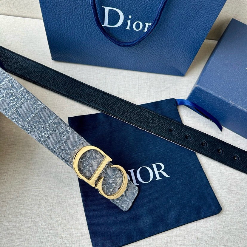 Dior Double Sided Waist Belt Width Of 3.5cm Double-Sided Design With One Side Made Of Grey Oblique Printed Fabric And The Other Side Made Of Black Grain Cowhide Leather Can Be Paired With Various 35mm Waistband Buckles Fashionable And Versatile