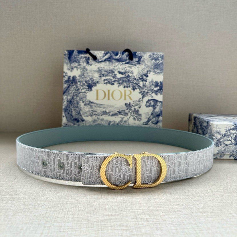 Dior Leather It Has A Thick Touch, With Clear And Distinct Printed Patterns It Is A Fashionable And Classic Men's Belt A Designer Belt A Casual And Smooth Buckle Belt For Both Women And Men With A Width Of 3.5 Cm And With Box