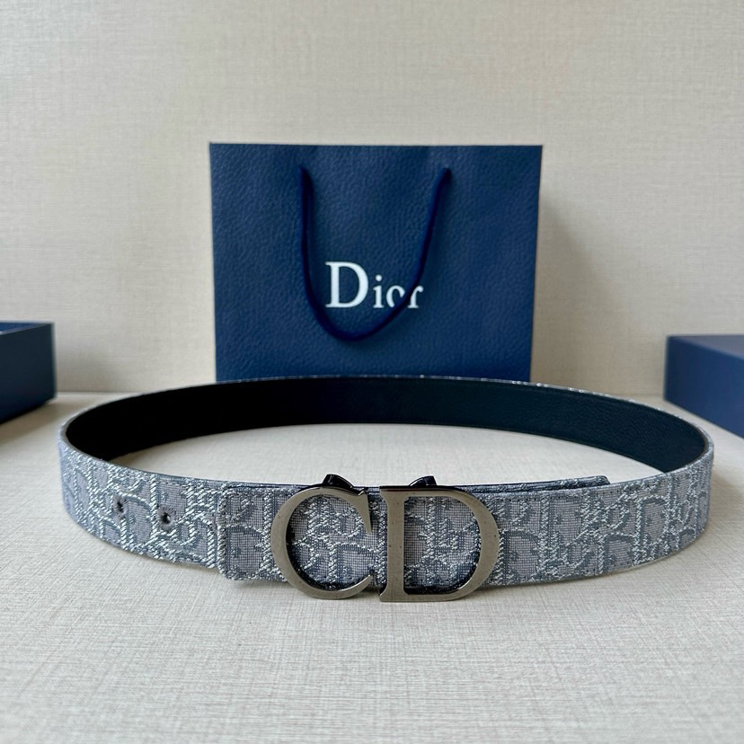 Dior Double Sided Waist Belt Width Of 3.5cm Double-Sided Design With One Side Made Of Grey Oblique Printed Fabric And The Other Side Made Of Black Grain Cowhide Leather Can Be Paired With Various 35mm Waistband Buckles Fashionable And Versatile