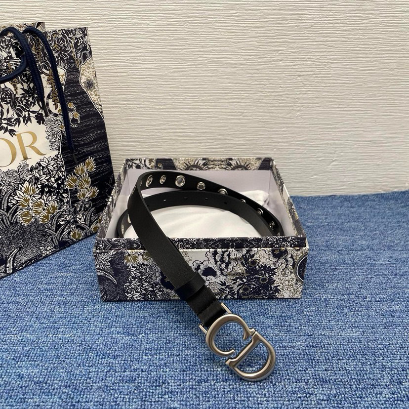 Dior Double-Sided Waistband 20mm Is Meticulously Crafted In Black Cowhide Leather Adorned With A Series Of Eyelets And Paired With A Silver Finish Metal Cd Waistband Buckle Elegantly Reinterpreting The Classic Dior Logo