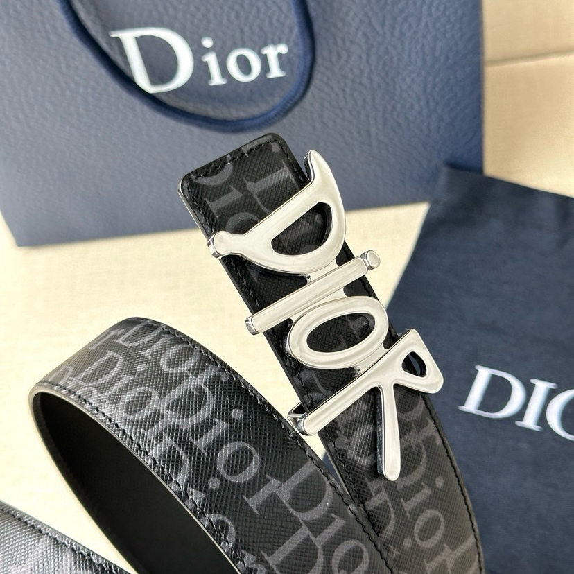 Dior Leather It Has A Thick Touch, With Clear And Distinct Printed Patterns It Is A Fashionable And Classic Men's Belt A Designer Belt A Casual And Smooth Buckle Belt For Both Women And Men With A Width Of 3.5 Cm And With Box