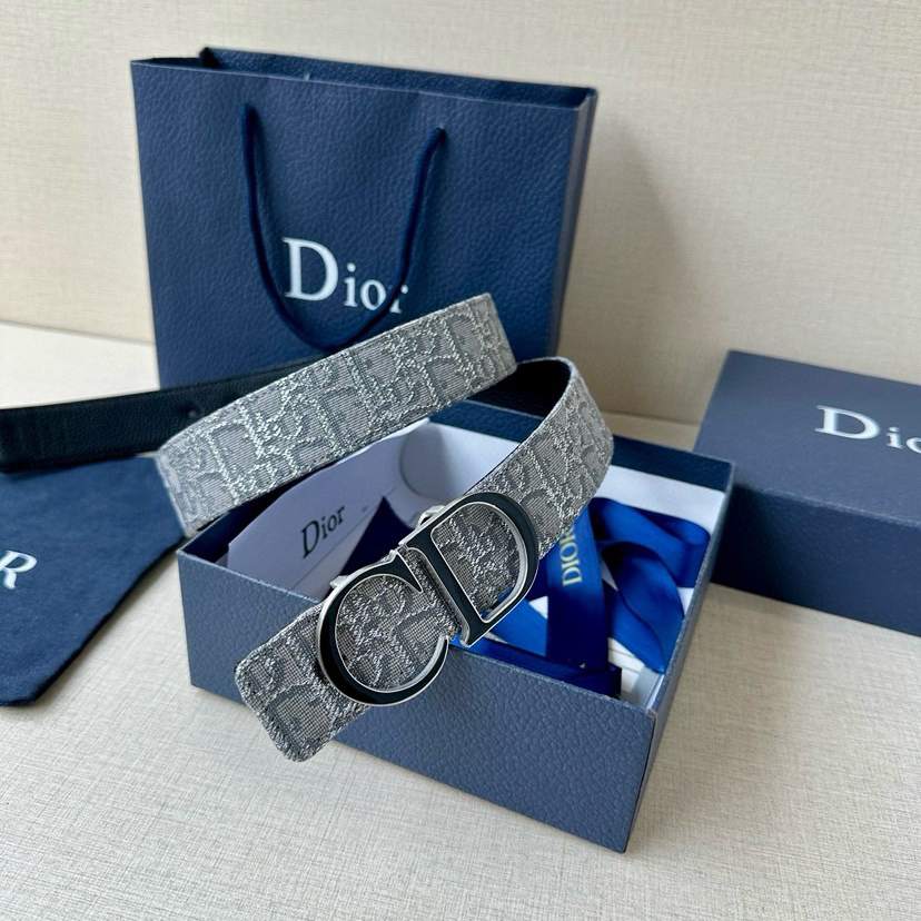 Dior Double Sided Waist Belt Width Of 3.5cm Double-Sided Design With One Side Made Of Grey Oblique Printed Fabric And The Other Side Made Of Black Grain Cowhide Leather Can Be Paired With Various 35mm Waistband Buckles Fashionable And Versatile