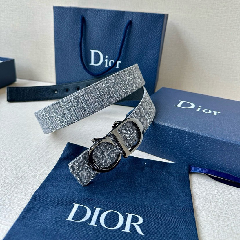 Dior Double Sided Waist Belt Width Of 3.5cm Double-Sided Design With One Side Made Of Grey Oblique Printed Fabric And The Other Side Made Of Black Grain Cowhide Leather Can Be Paired With Various 35mm Waistband Buckles Fashionable And Versatile