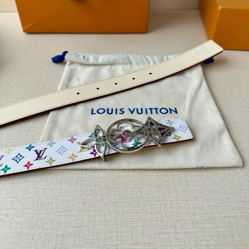 LV Leather It Has A Thick Touch, With Clear And Distinct Printed Patterns It Is A Fashionable And Classic Men's Belt A Designer Belt A Casual And Smooth Buckle Belt For Both Women And Men With A Width Of 3.0 Cm And With Box