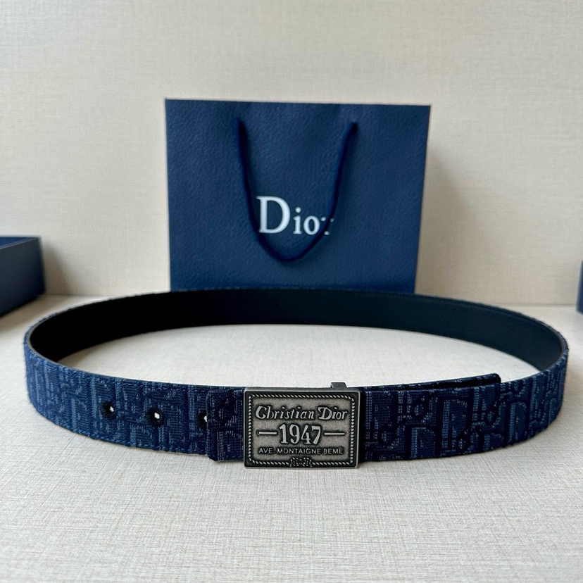 Dior Double-Sided Waistband With A Width Of 3.5cm And A Double-Sided Design Featuring Navy Blue Oblique Printed Fabric On One Side And Black Grain Leather On The Other Side Can Be Paired With Various 35mm Waistband Buckles Fashionable And Versatile