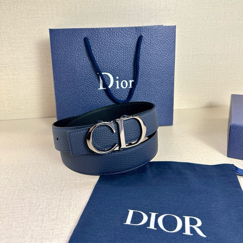 Dior Double-Sided Waistband Is Meticulously Crafted From Grain Leather On Both Sides With One Side In Black And The Other Side Available In Multiple Colors It Can Be Paired With Various 35mm Stainless Steel Belt Buckles For