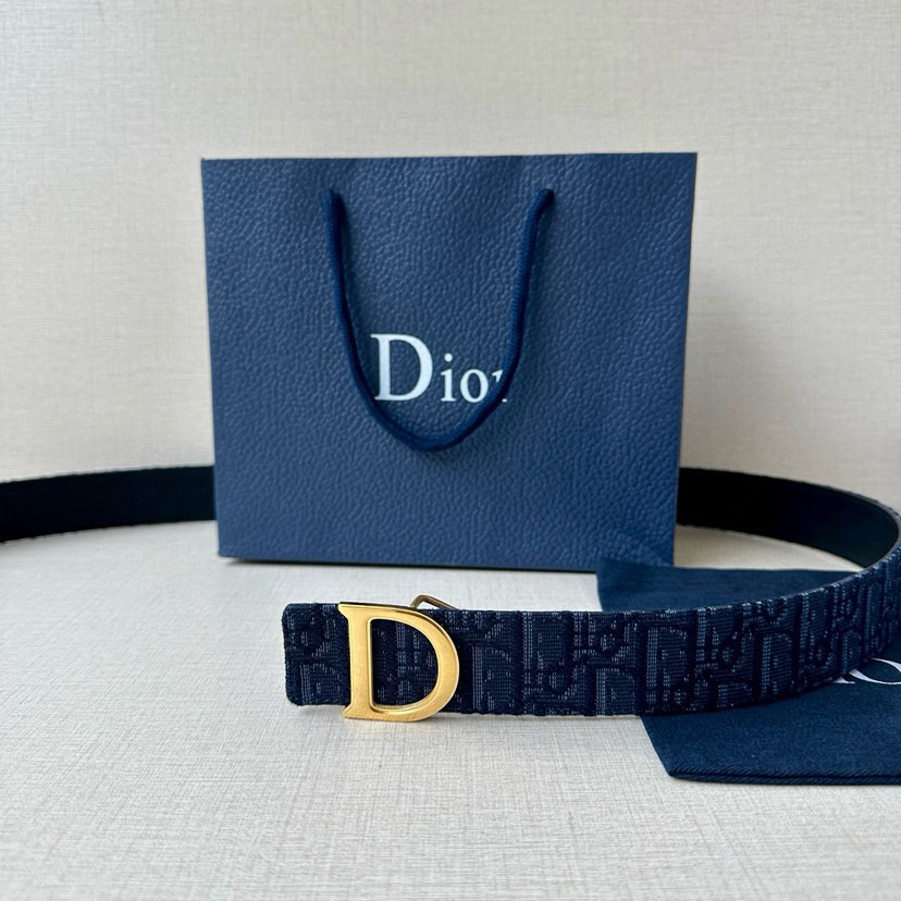 Dior Double-Sided Waistband With A Width Of 3.5cm And A Double-Sided Design Featuring Navy Blue Oblique Printed Fabric On One Side And Black Grain Leather On The Other Side Can Be Paired With Various 35mm Waistband Buckles Fashionable And Versatile