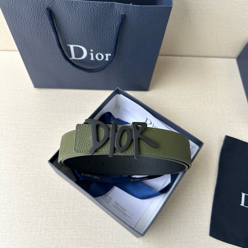Dior Double-Sided Waistband Is Meticulously Crafted From Grain Leather On Both Sides With One Side In Black And The Other Side Available In Multiple Colors It Can Be Paired With Various 35mm Stainless Steel Belt Buckles For
