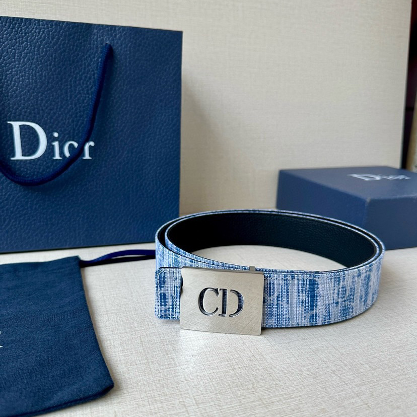 Dior Double-Sided Belt Width 3.5cm Black Smooth Cowhide Style Decorated With Sky Blues Embossed Cd Icon Logo On One Side Can Be Paired With Various 35mm Belt Buckles
