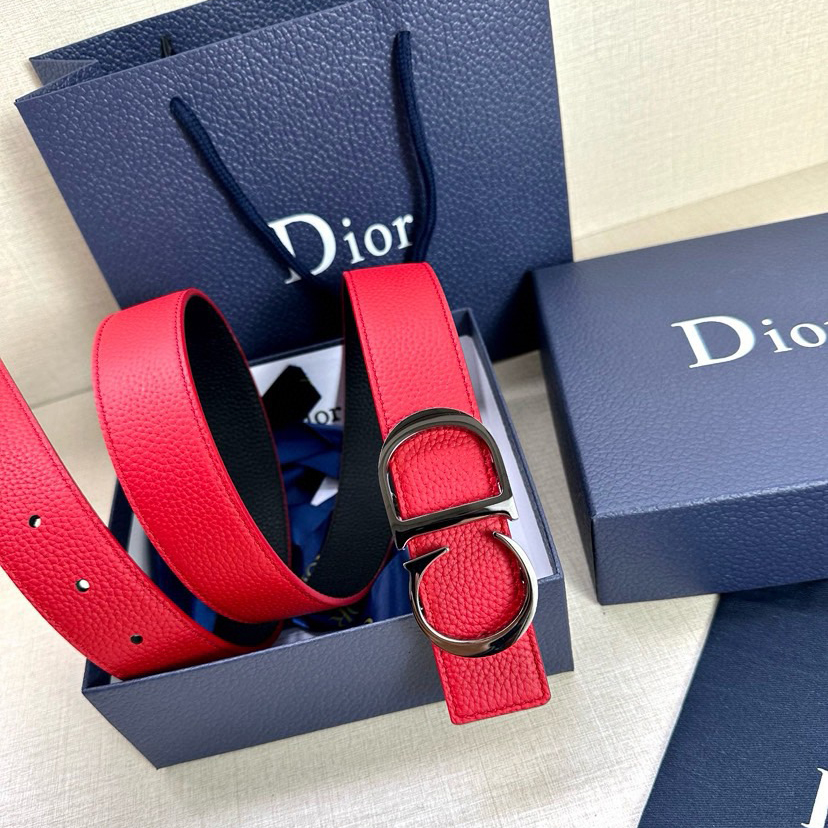 Dior Double-Sided Waistband Is Meticulously Crafted From Grain Leather On Both Sides With One Side In Black And The Other Side Available In Multiple Colors It Can Be Paired With Various 35mm Stainless Steel Belt Buckles For