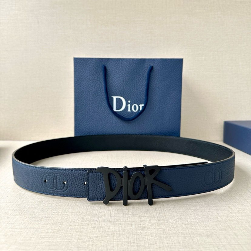 Dior Double-Sided Waistband Is Meticulously Crafted From Grain Leather On Both Sides With One Side In Black And The Other Side Available In Multiple Colors It Can Be Paired With Various 35mm Stainless Steel Belt Buckles For