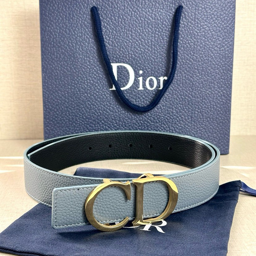 Dior Double-Sided Waistband Is Meticulously Crafted From Grain Leather On Both Sides With One Side In Black And The Other Side Available In Multiple Colors It Can Be Paired With Various 35mm Stainless Steel Belt Buckles For