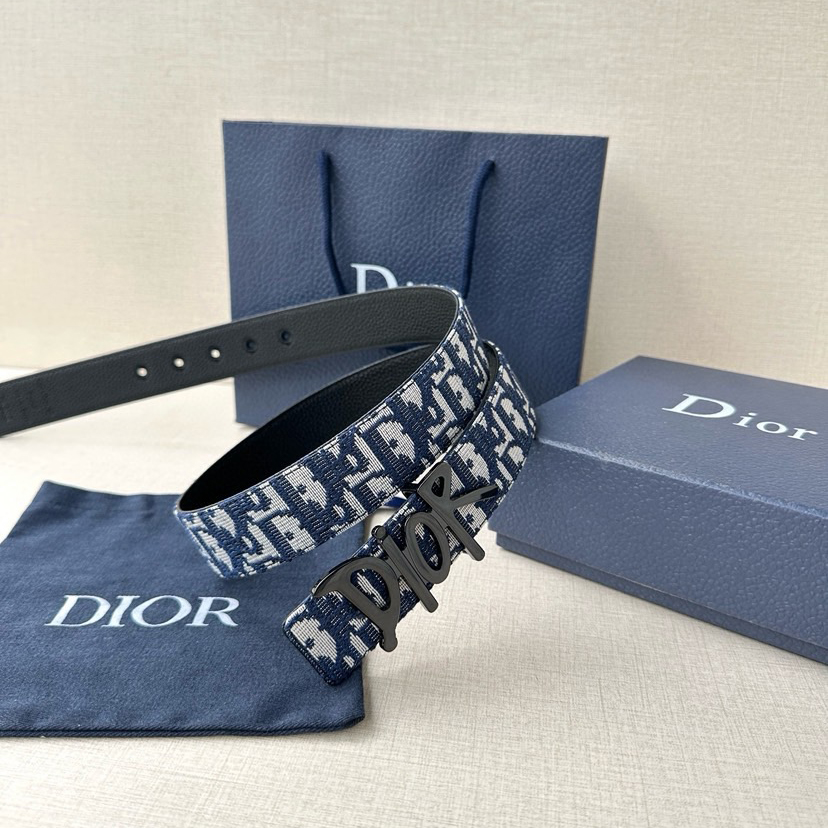Dior Leather It Has A Thick Touch, With Clear And Distinct Printed Patterns It Is A Fashionable And Classic Men's Belt A Designer Belt A Casual And Smooth Buckle Belt For Both Women And Men With A Width Of 3.5 Cm And With Box