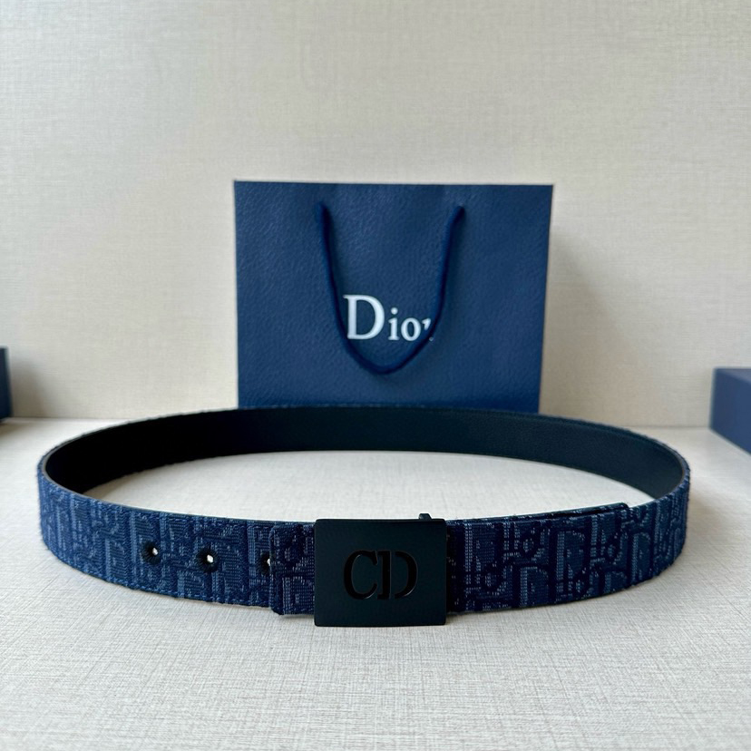 Dior Double-Sided Waistband With A Width Of 3.5cm And A Double-Sided Design Featuring Navy Blue Oblique Printed Fabric On One Side And Black Grain Leather On The Other Side Can Be Paired With Various 35mm Waistband Buckles Fashionable And Versatile