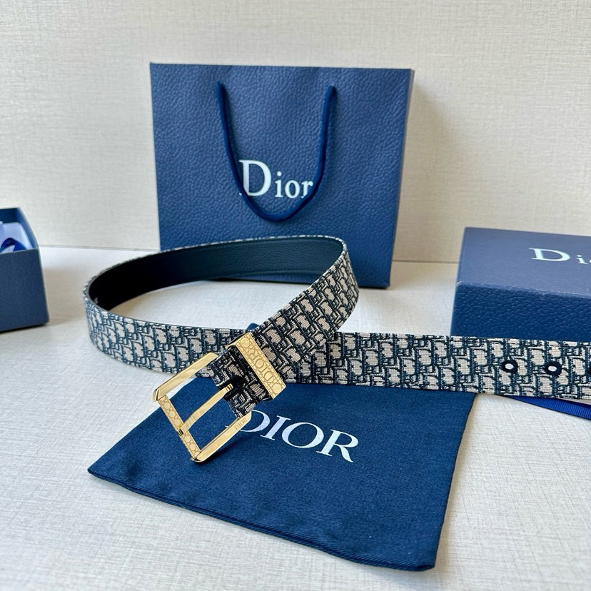 The Dior Waistband Features A Brown Smooth Cowhide Metal Buckle Engraved With A Wicker Pattern The Length Of The Waistband Is Adjustable And Can Be Paired With Various 35mm Buckles To Create A Casual Look