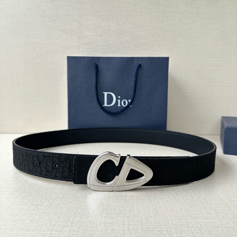 Dior Leather It Has A Thick Touch, With Clear And Distinct Printed Patterns It Is A Fashionable And Classic Men's Belt A Designer Belt A Casual And Smooth Buckle Belt For Both Women And Men With A Width Of 3.5 Cm And With Box