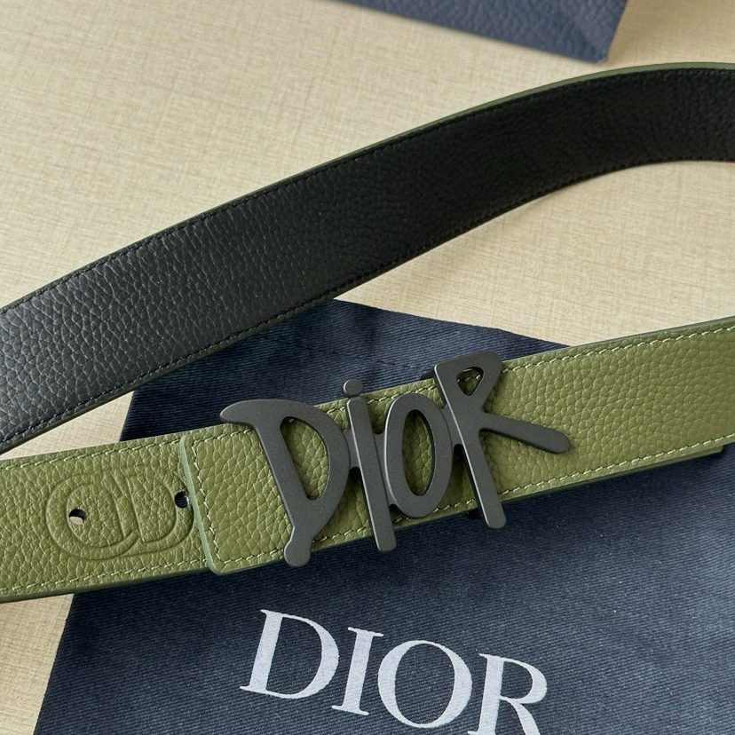 Dior Double-Sided Waistband Is Meticulously Crafted From Grain Leather On Both Sides With One Side In Black And The Other Side Available In Multiple Colors It Can Be Paired With Various 35mm Stainless Steel Belt Buckles For