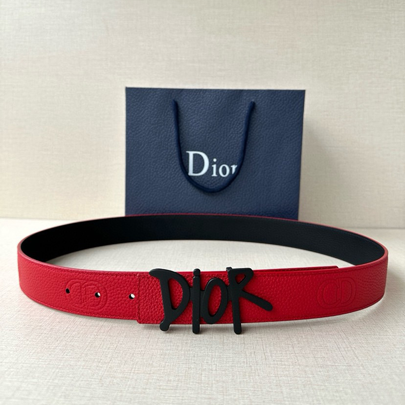 Dior Double-Sided Waistband Is Meticulously Crafted From Grain Leather On Both Sides With One Side In Black And The Other Side Available In Multiple Colors It Can Be Paired With Various 35mm Stainless Steel Belt Buckles For
