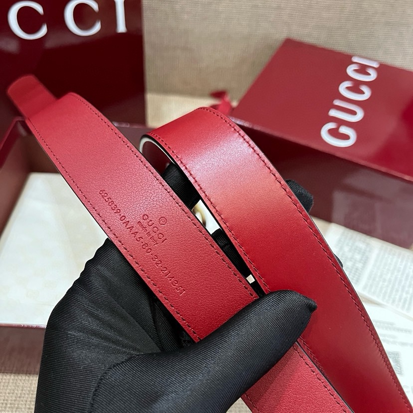 Gucci Women's Belt Classic Double G Buckle Design Adopts Italian Top Layer Cowhide Leather With Delicate Texture, Suitable For Any Occasion Perfectly Matched With Any Style Width 3cm