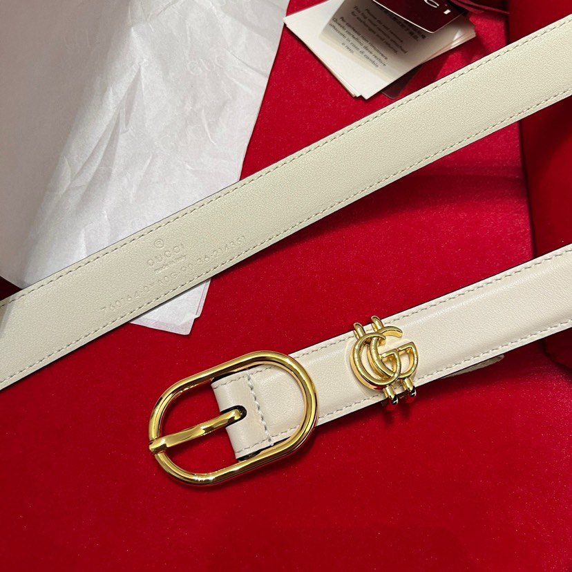 Gucci Women's Circular Needle Buckle Belt Width 2.5cm Craftsmanship Incorporates Various Styles Cleverly Integrating Functionality And Fashion Cleverly Incorporating Circular Interlocking Double G Belt Loop