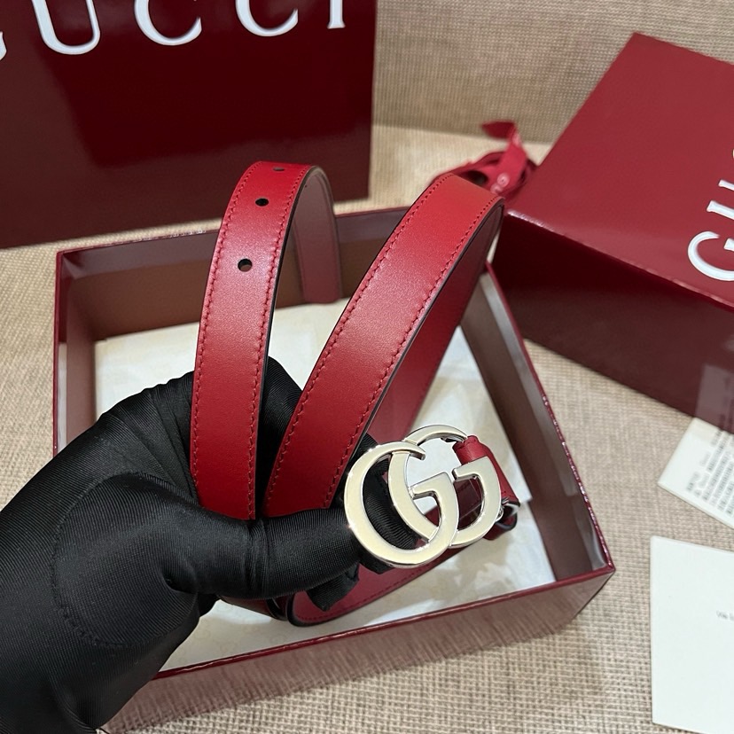 Gucci Women's Belt Classic Double G Buckle Design Adopts Italian Top Layer Cowhide Leather With Delicate Texture, Suitable For Any Occasion Perfectly Matched With Any Style Width 3cm