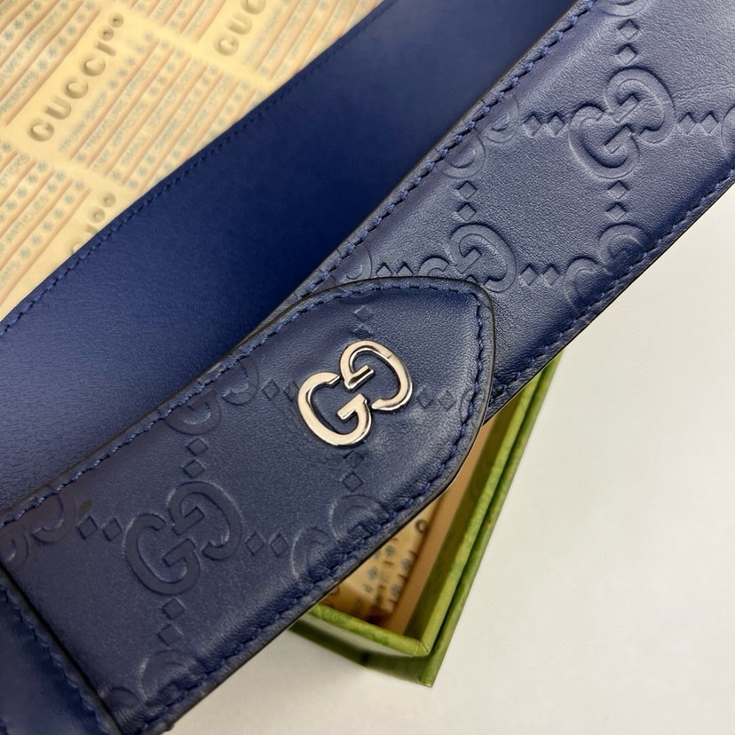 Gucci Leather It Has A Thick Touch With Clear And Distinct KnurlingPatterns It Is A Fashionable And Classic Men's Belt A Designer Belt A Casual And Smooth Buckle Belt For Both Women And Men With A Width Of 4.0 Cm And With Box