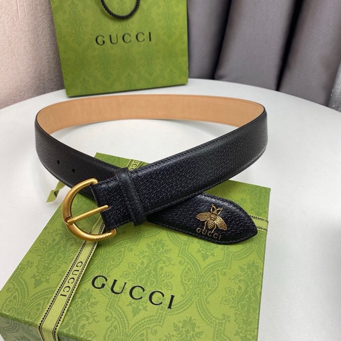 Gucci New Men's Belt Is 40mm Wide Made Of Imported Pig Grain Leather Texture With Brand Logo And Small Bee Ornaments At The Tail New Worn Out Effect Double G Buttons