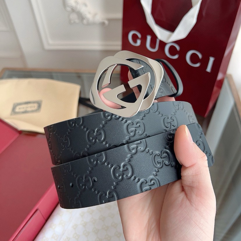 Gucci Leather It Has A Thick Touch With Clear And Distinct KnurlingPatterns It Is A Fashionable And Classic Men's Belt A Designer Belt A Casual And Smooth Buckle Belt For Both Women And Men With A Width Of 4.0 Cm And With Box