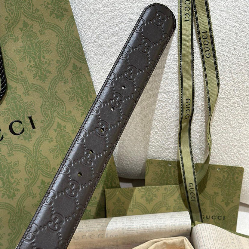 Gucci Leather It Has A Thick Touch With Clear And Distinct KnurlingPatterns It Is A Fashionable And Classic Men's Belt A Designer Belt A Casual And Smooth Buckle Belt For Both Women And Men With A Width Of 4.0 Cm And With Box
