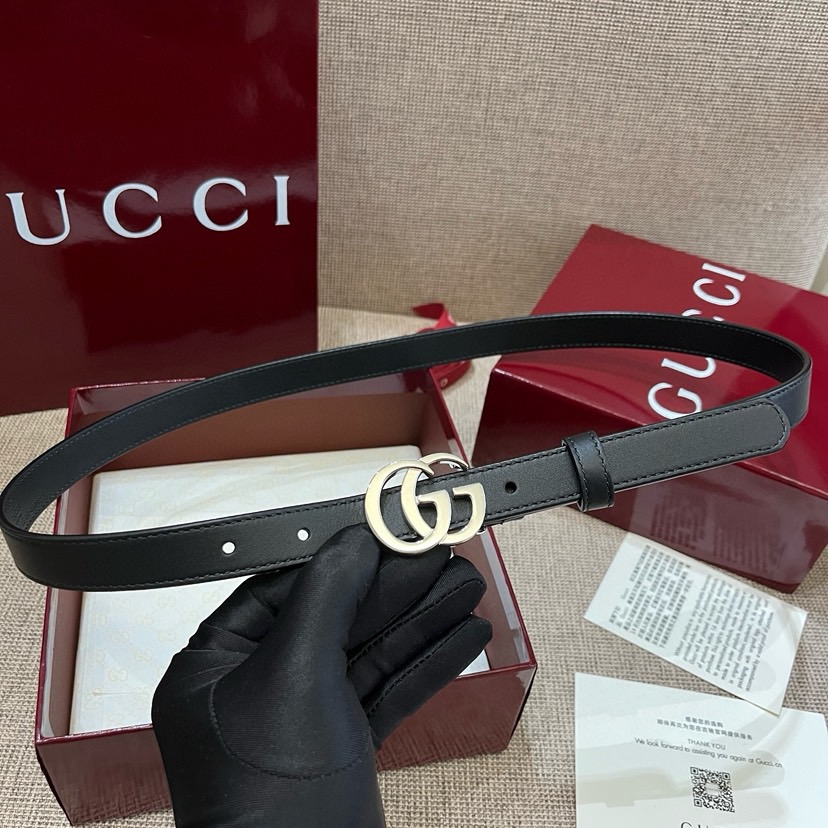 Gucci Women's Belt Classic Double G Buckle Design Adopts Italian Top Layer Cowhide Leather With Delicate Texture, Suitable For Any Occasion Perfectly Matched With Any Style Width 3cm
