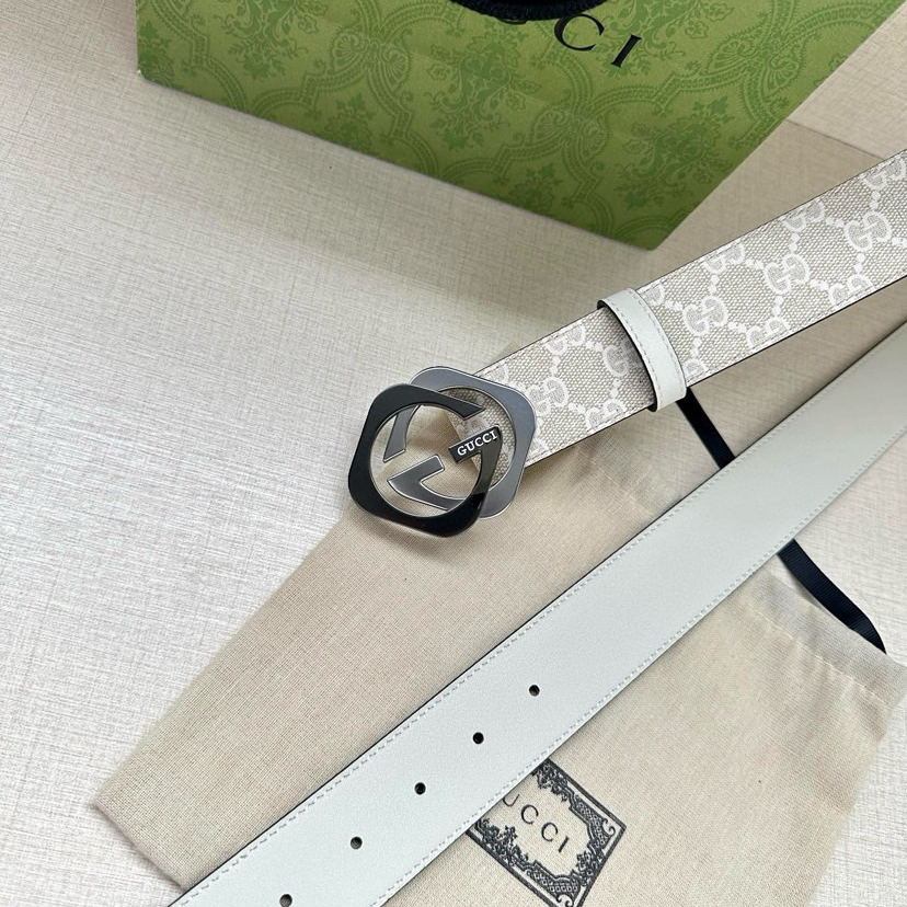 Gucci Women's Belt Classic Double G Double G Logo Women's Wide Leather Belt Made Of Beige And White Gsueme Canvas Width 3.8cm