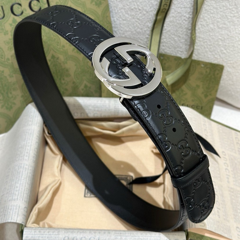 Gucci Leather It Has A Thick Touch With Clear And Distinct KnurlingPatterns It Is A Fashionable And Classic Men's Belt A Designer Belt A Casual And Smooth Buckle Belt For Both Women And Men With A Width Of 4.0 Cm And With Box