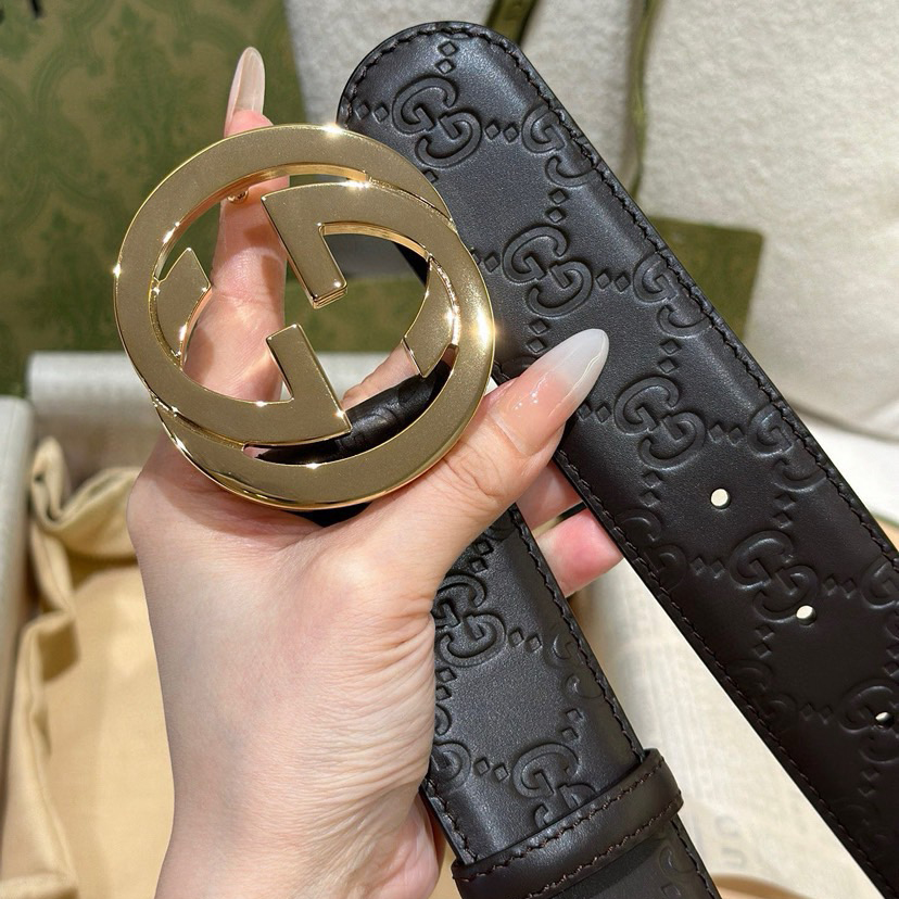 Gucci Leather It Has A Thick Touch With Clear And Distinct KnurlingPatterns It Is A Fashionable And Classic Men's Belt A Designer Belt A Casual And Smooth Buckle Belt For Both Women And Men With A Width Of 4.0 Cm And With Box