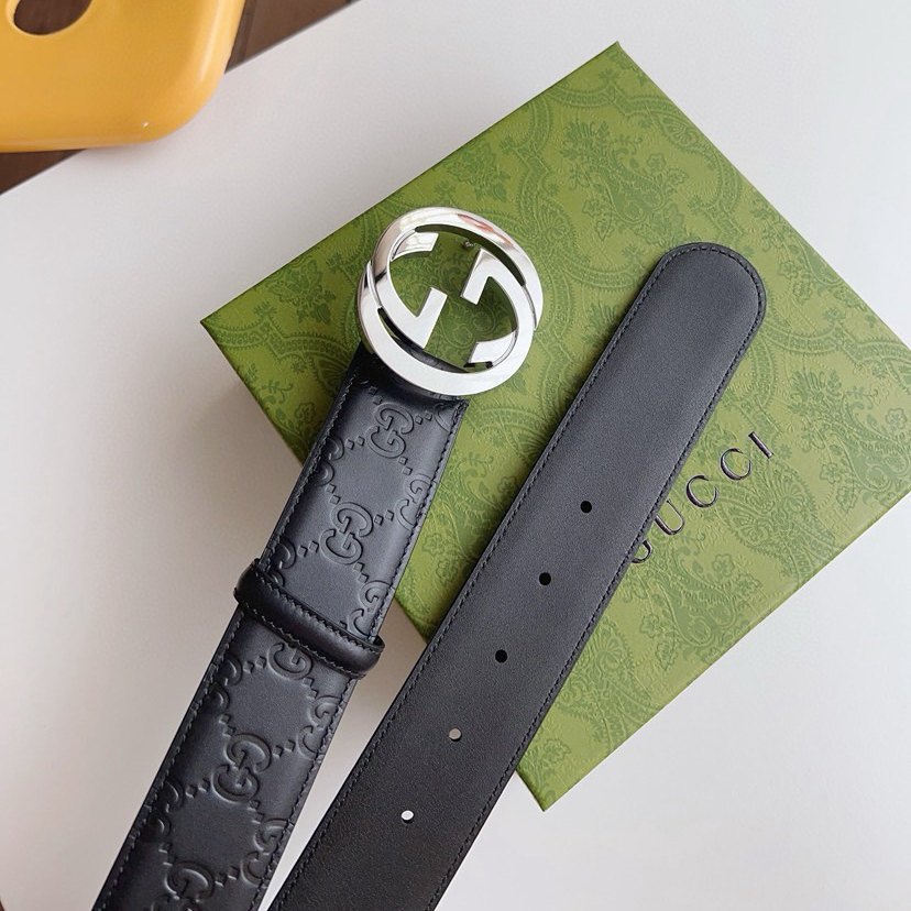 Gucci Circular Interlocking Double G Buckle, Accessories And Ready To Wear Items Continue To Rejuvenate And Present The Brand's Classic Details Simple Yet Elegant Style Suitable For Various Dressing Styles Belt Width: 4.0cm