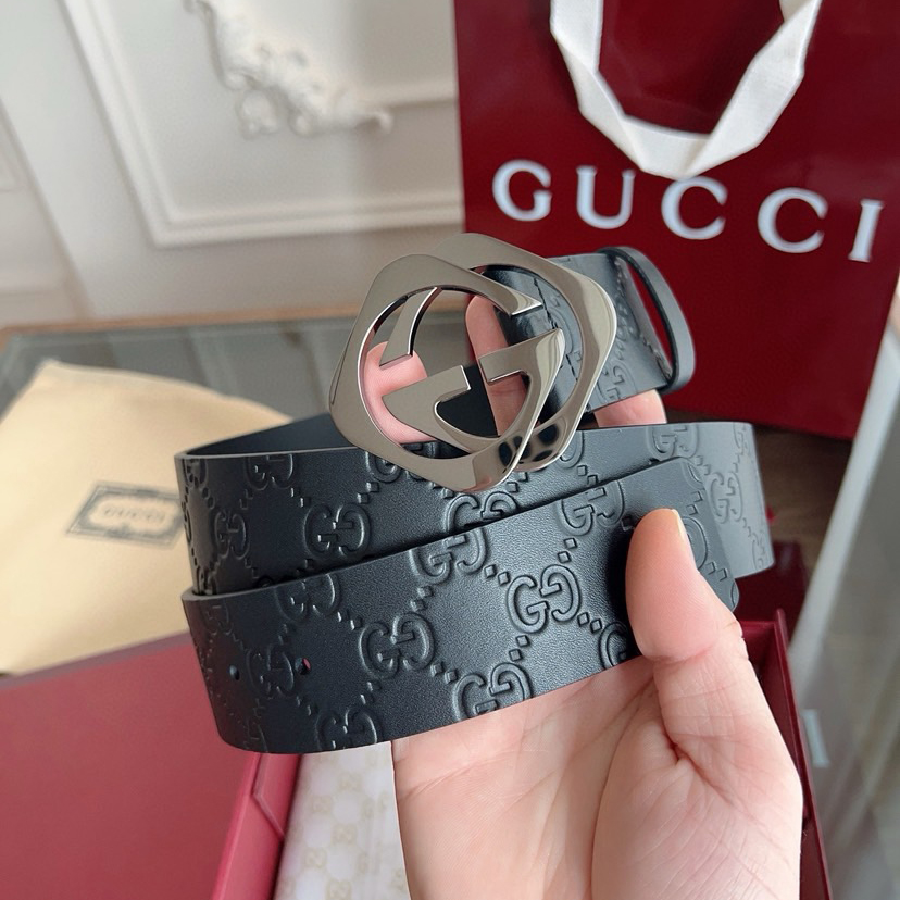 Gucci Leather It Has A Thick Touch With Clear And Distinct KnurlingPatterns It Is A Fashionable And Classic Men's Belt A Designer Belt A Casual And Smooth Buckle Belt For Both Women And Men With A Width Of 4.0 Cm And With Box