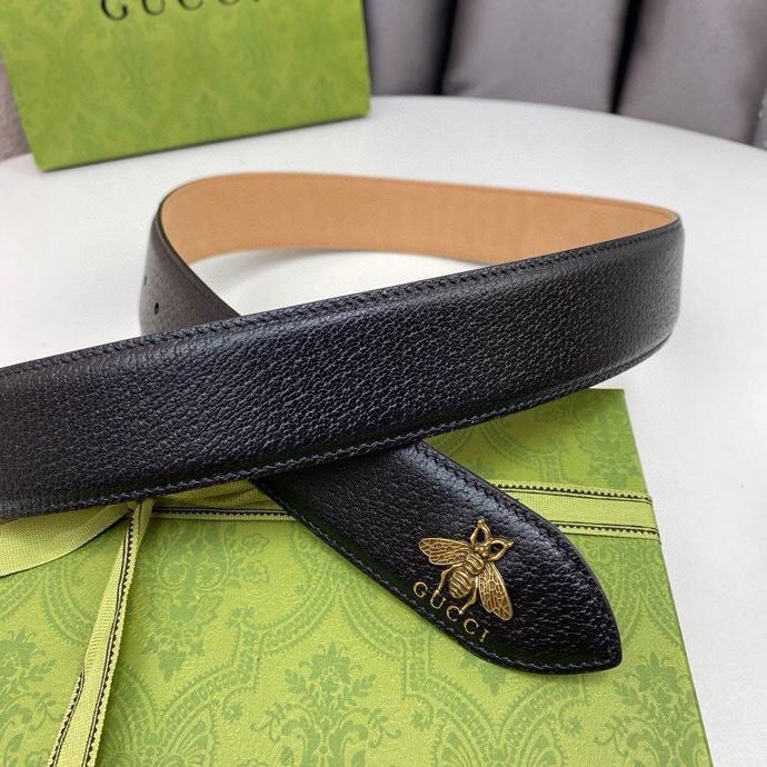 Gucci New Men's Belt Is 40mm Wide Made Of Imported Pig Grain Leather Texture With Brand Logo And Small Bee Ornaments At The Tail New Worn Out Effect Double G Buttons