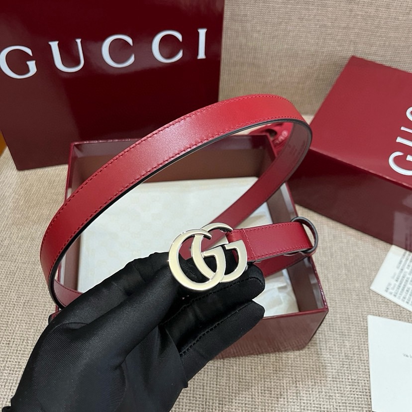 Gucci Women's Belt Classic Double G Buckle Design Adopts Italian Top Layer Cowhide Leather With Delicate Texture, Suitable For Any Occasion Perfectly Matched With Any Style Width 3cm