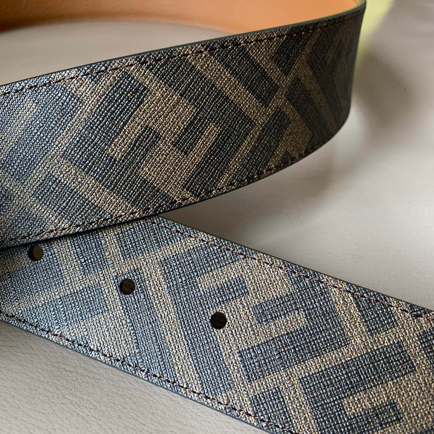 FENDI Men's Double-Sided Belt Ff Nail Buckle Brown Cuoio Romano Cowhide Material Tobacco Yellow And Brown Ff Pattern Fabric Lining Brushed Gold Finish Metal Parts