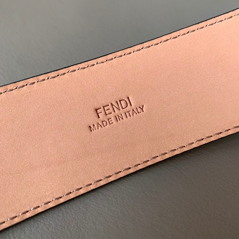 FENDI Men's Fashionable Casual Belt Made Of Cowhide Material With A Width Of 4.0cm And An Iconic Fe Buckle Casual And Versatile Low-Key And Luxurious