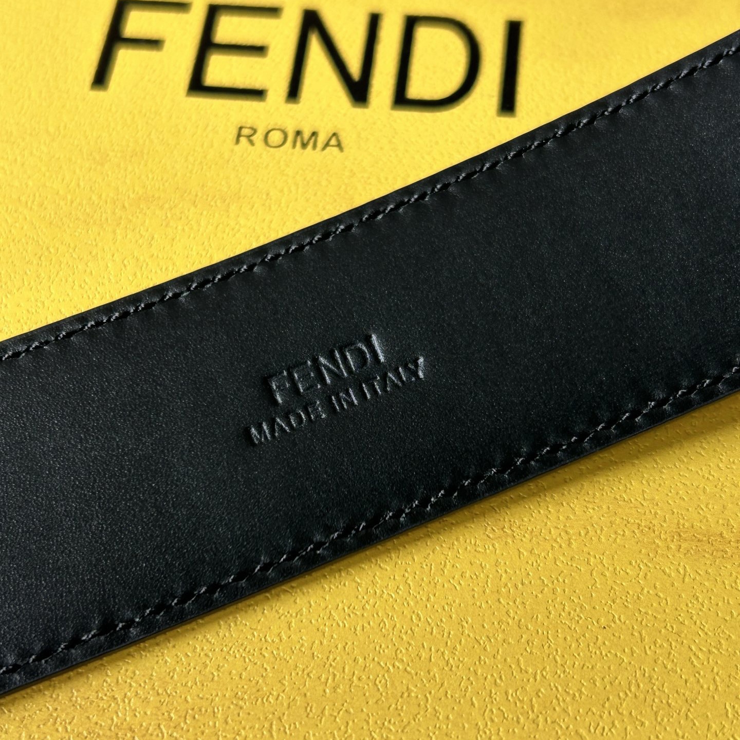 FENDI Unisex Casual Waist Belt Width 3.5cm Black Double-Sided Calf Leather With Loop And FF Nail Buckle Retro Gold Coated Metal Accessories Simple Fashionable Elegant And Atmospheri